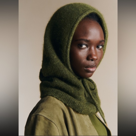 Sézane Côme Hooded Scarf - Picture 2 of 6